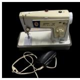 Estate Singer Sewing Machine