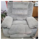 Pre-owned Rocking Recliner