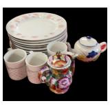 8 Plates & 2 Teapots