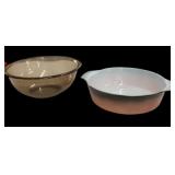 (2) Pyrex Bowls
