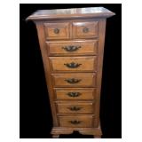 7 Drawer Lingerie Chest
