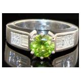 Platinum 2.50 ct Fancy Green Diamond Ring