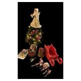 Lighted Mini Tree, Christmas Sleigh, Knives &