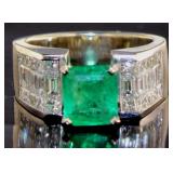 18kt Gold 3.41 ct Emerald & Diamond Ring