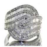 10kt Gold Brilliant 2.00 ct Baguette Diamond Ring