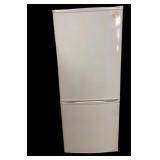 Avanti Refrigerator (Guaranteed till 1/29)