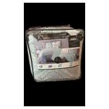 Reversible Comforter and Quilt Set