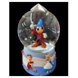 Disney Mickey Mouse Snow Globe