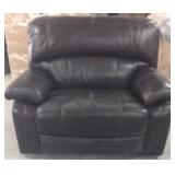 U9820052 Oversized Recliner