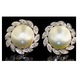 10kt Gold Vintage Mabe Pearl & Diamond Earrings