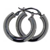 14kt White Gold 18 mm Huggie Hoop Earrings