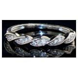 10kt White Gold Antique Style Diamond Ring