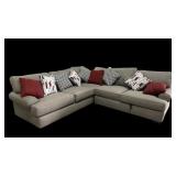 Corinthian 2pc Pardigm Sectional