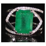 14kt Gold 5.19 ct Emerald & Diamond Ring