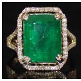 14kt Gold 10.33 ct Emerald & Diamond Ring