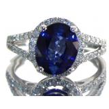 14kt Gold 3.03 ct Oval Sapphire & Diamond Ring