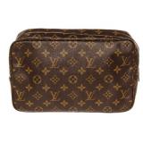 Louis Vuitton Toiletry 23cm