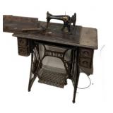 Antique Singer Sewing Machine-Needs Work