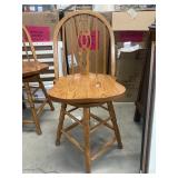 Pre-Owned Oak Swivel Barstool