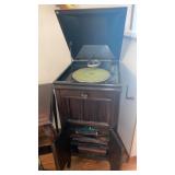 Antique Victrola w