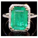 14kt Gold 5.63 ct Emerald & Diamond Ring