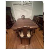 Beautiful Estate Table & 6 Chairs