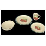 16 Pc Service for 4 Apple Dish Set