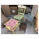 3 estate Chairs and a table