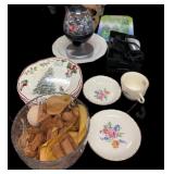 Estate Pallet Deal-Glassware, TV & More