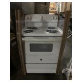 GE 30-in Electric Cook Stove