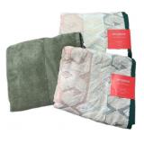 (3) 27 x 52 ï¿½ 100 % Cotton Bath Towels