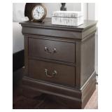 ASHLEY LEEWARDEN DARK BROWN 2-DRAWER NIGHTSTAND