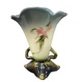 9 ï¿½ Hull Vase