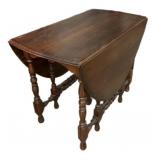 Beautiful Gate leg Table