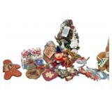 Mini  Decorated Christmas Tree, Candles &