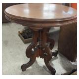 Estate Victoria Table