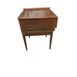 Antique Lift Top Desk wï¿½ Drawer & Key