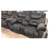 Ashley DBL Recliner w/Console
