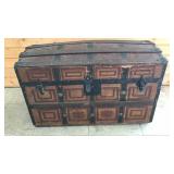 Quality Camel Back Trunk