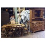 Cushman Solid Maple 8 pc Dining Room Suite