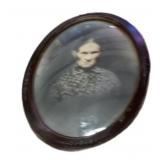 22 ï¿½ Oval Bubble Glass Portrait Frame