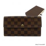 Louis Vuitton Damier Pochette Wallet