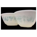 (2) Pyrex Bowls (Amish Butterprint)