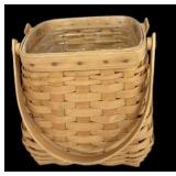 Lined 7.5 ï¿½ Longaberger Basket