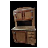 Childï¿½s Kitchen Cabinet