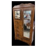 Antique Hatbox Wardrobe wï¿½ Key