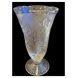 9 ï¿½ Jeanette Iris Vase