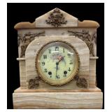 Vintage Marble Clock wï¿½ Key & Pendulum