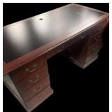 Preowned Office Deskï¿½Come See