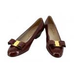 FERRAGAMO Leather Bow Heels Size 5.5